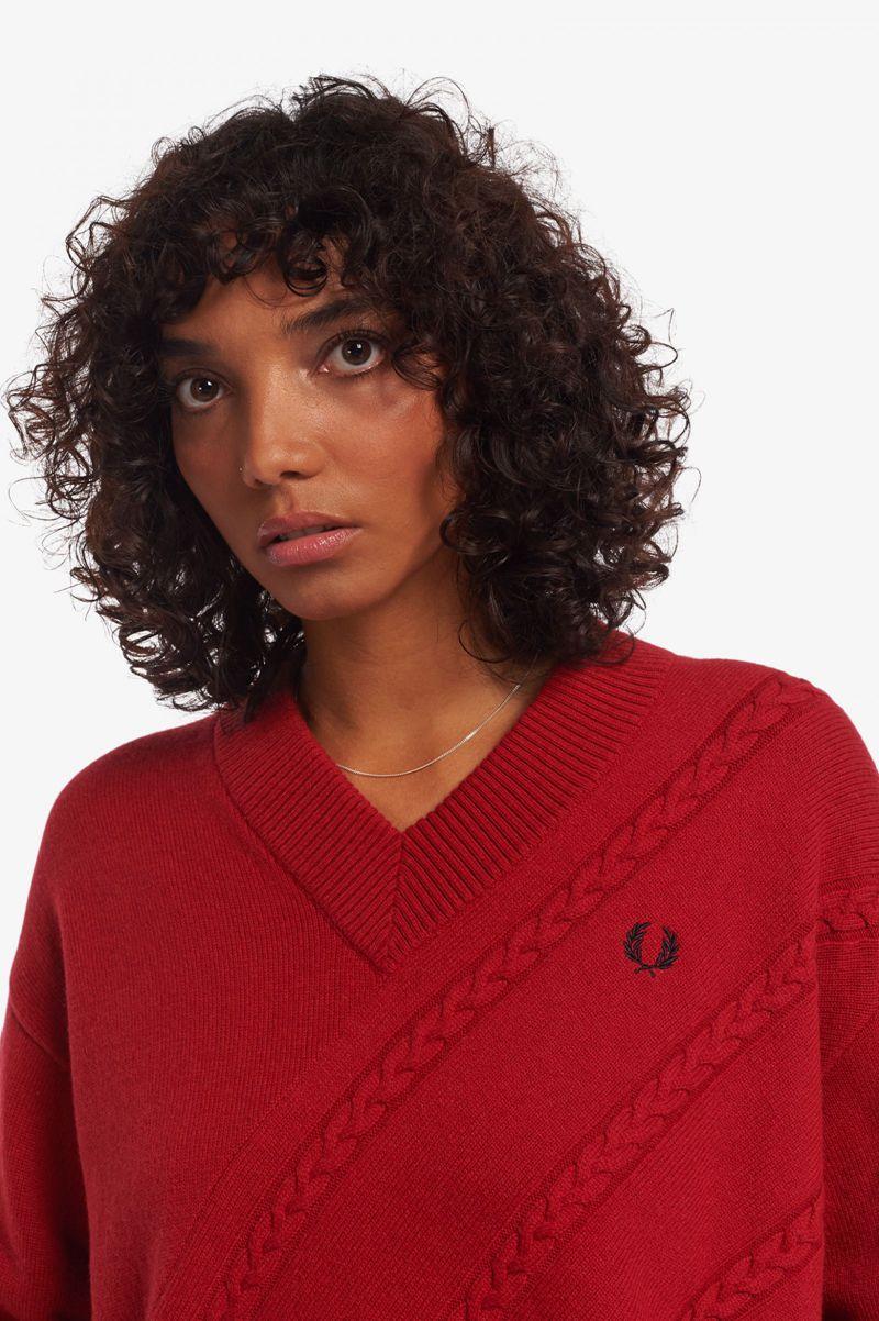 Red Fred Perry Split Hem Cable Knit Jumper Women's Knitwear | PH 1932TCEV